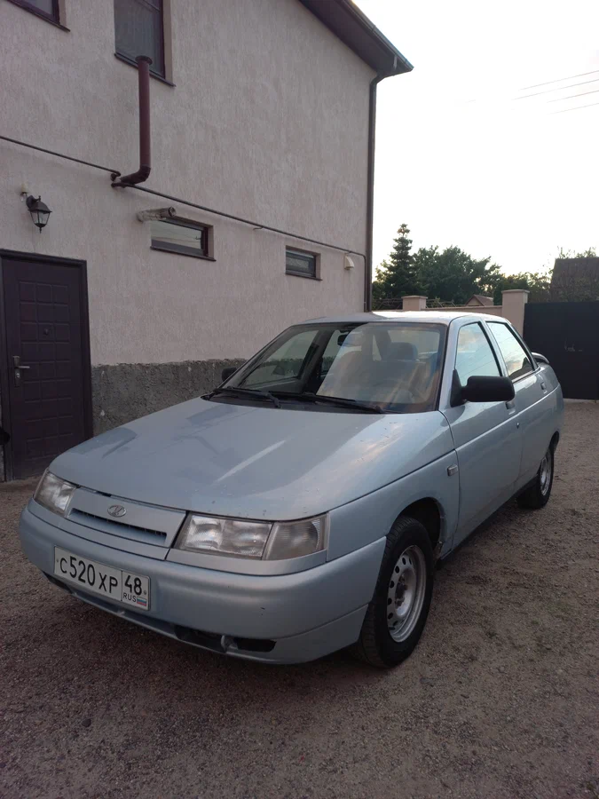 LADA  2110