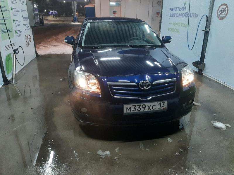   TOYOTA AVENSIS 2006 ..