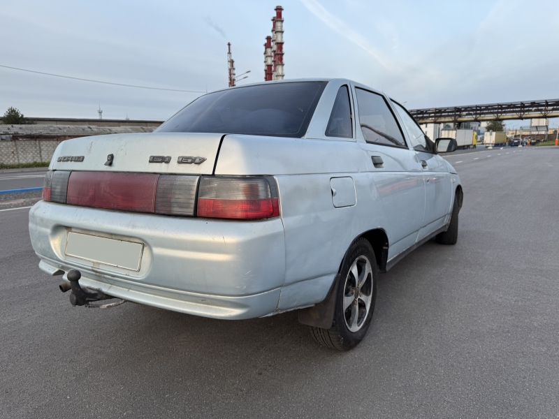 Lada 2110